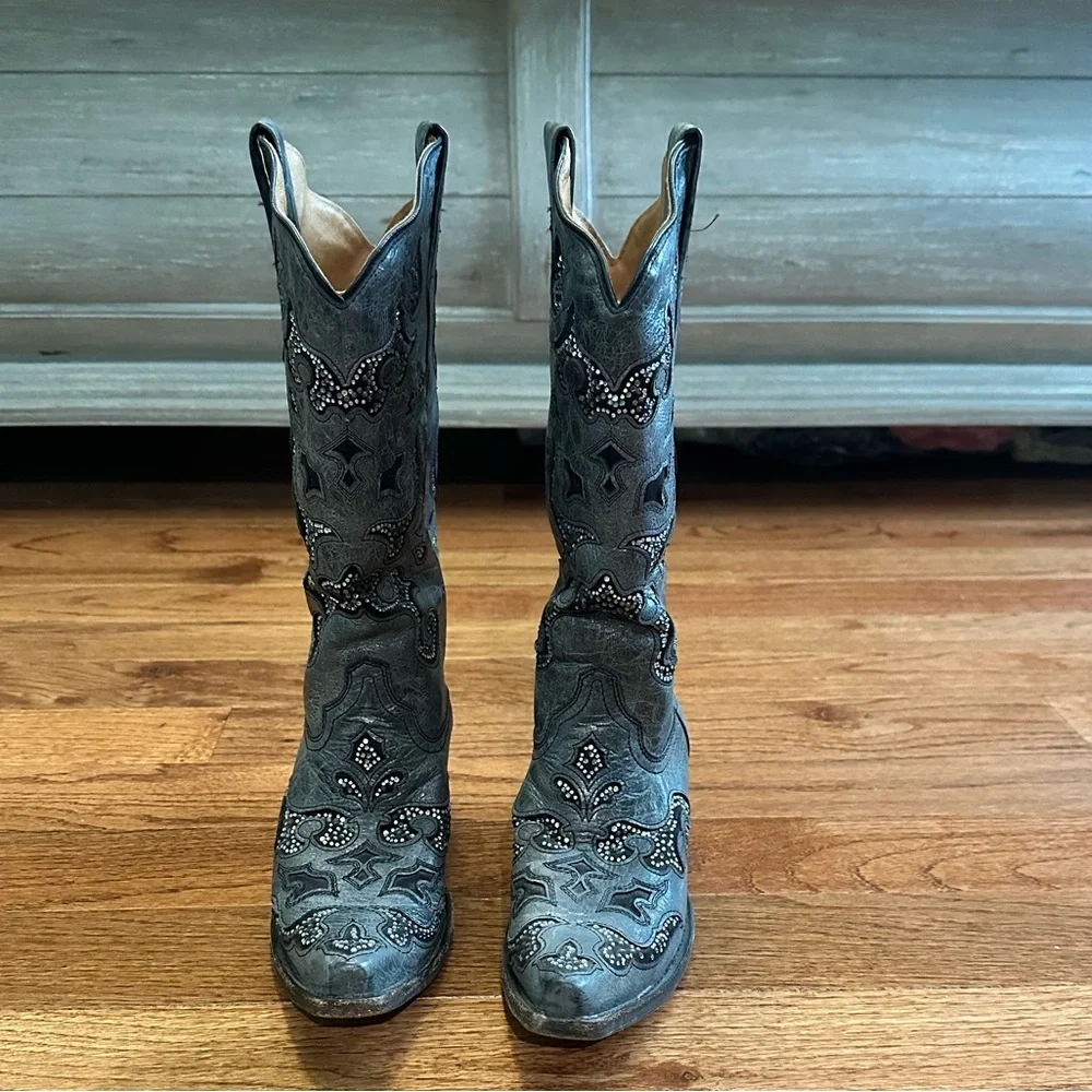 Size 8M Corral Women’s Boots - Picture 2 of 8